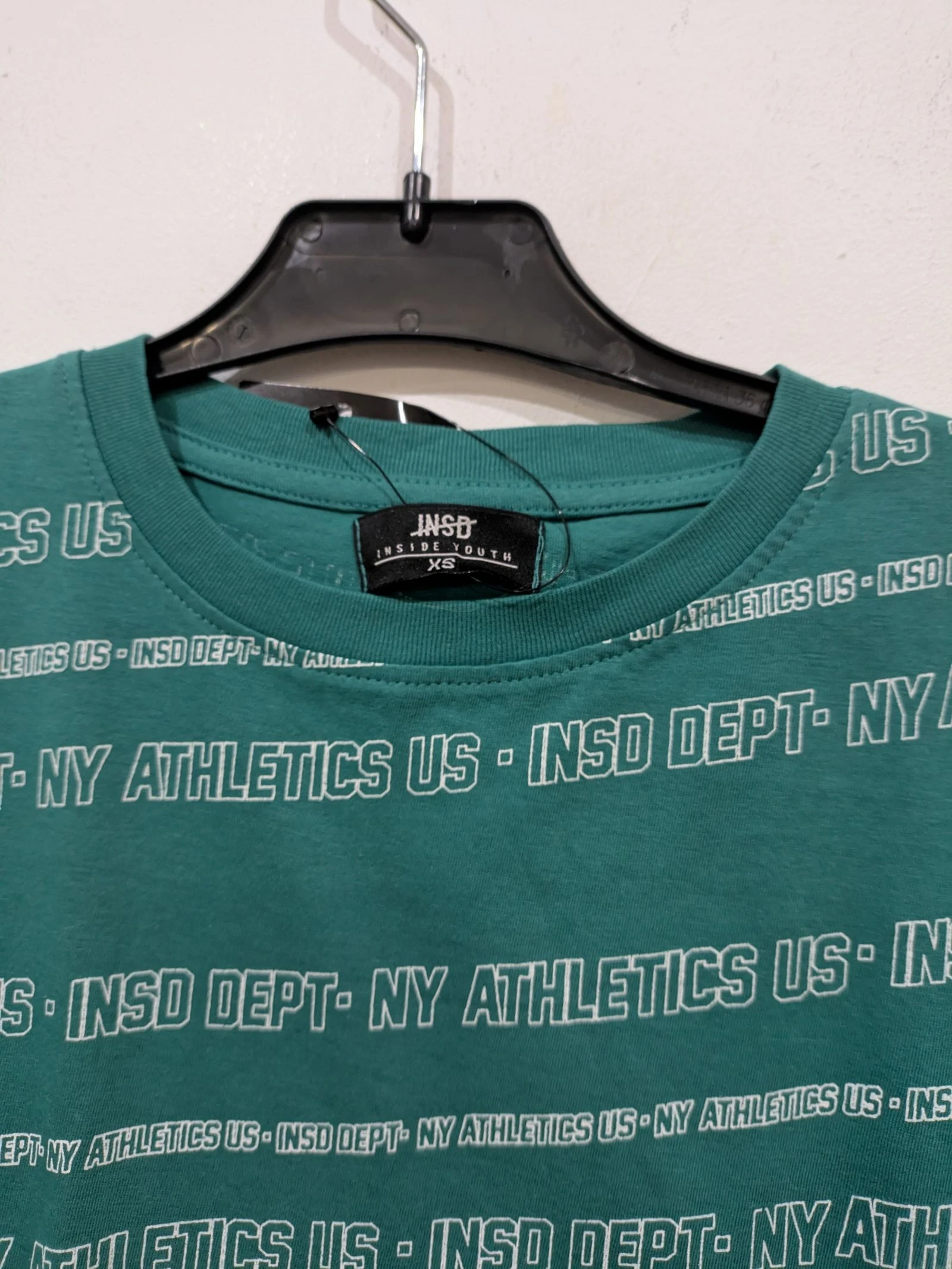 Camiseta casual de hombre en verde con estampado de texto gráfico talla XS  – photo 2